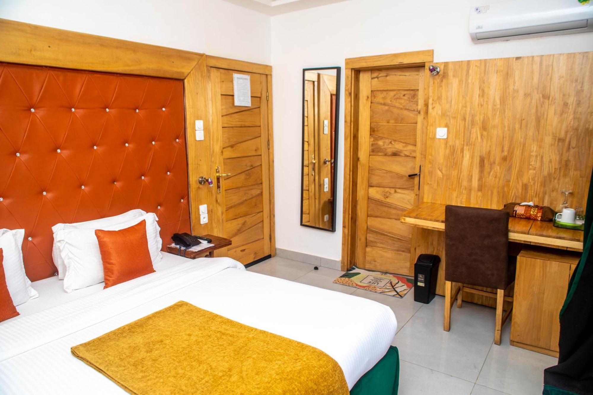 Hotel Les Orchidees Cotonou Eksteriør billede