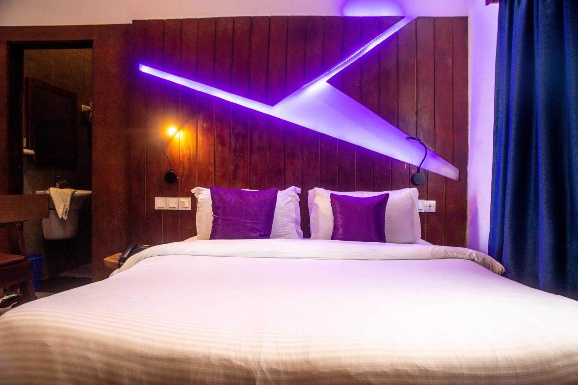Hotel Les Orchidees Cotonou Værelse billede